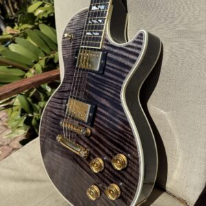 Gibson Les Paul Supreme 2006 Original AAAA Flame Maple Front and Back Ebony Fretboard Pearl and Abalone Inlays Gold Hardware Lightweight